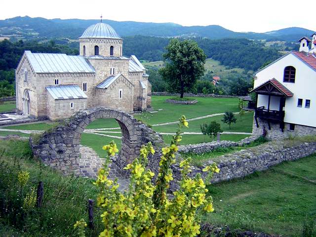 Манастир Градац, Србија