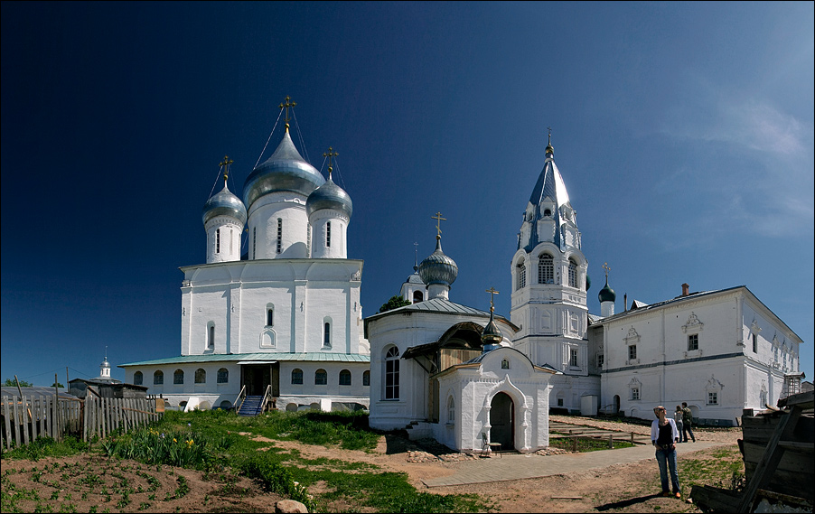 Света Русија